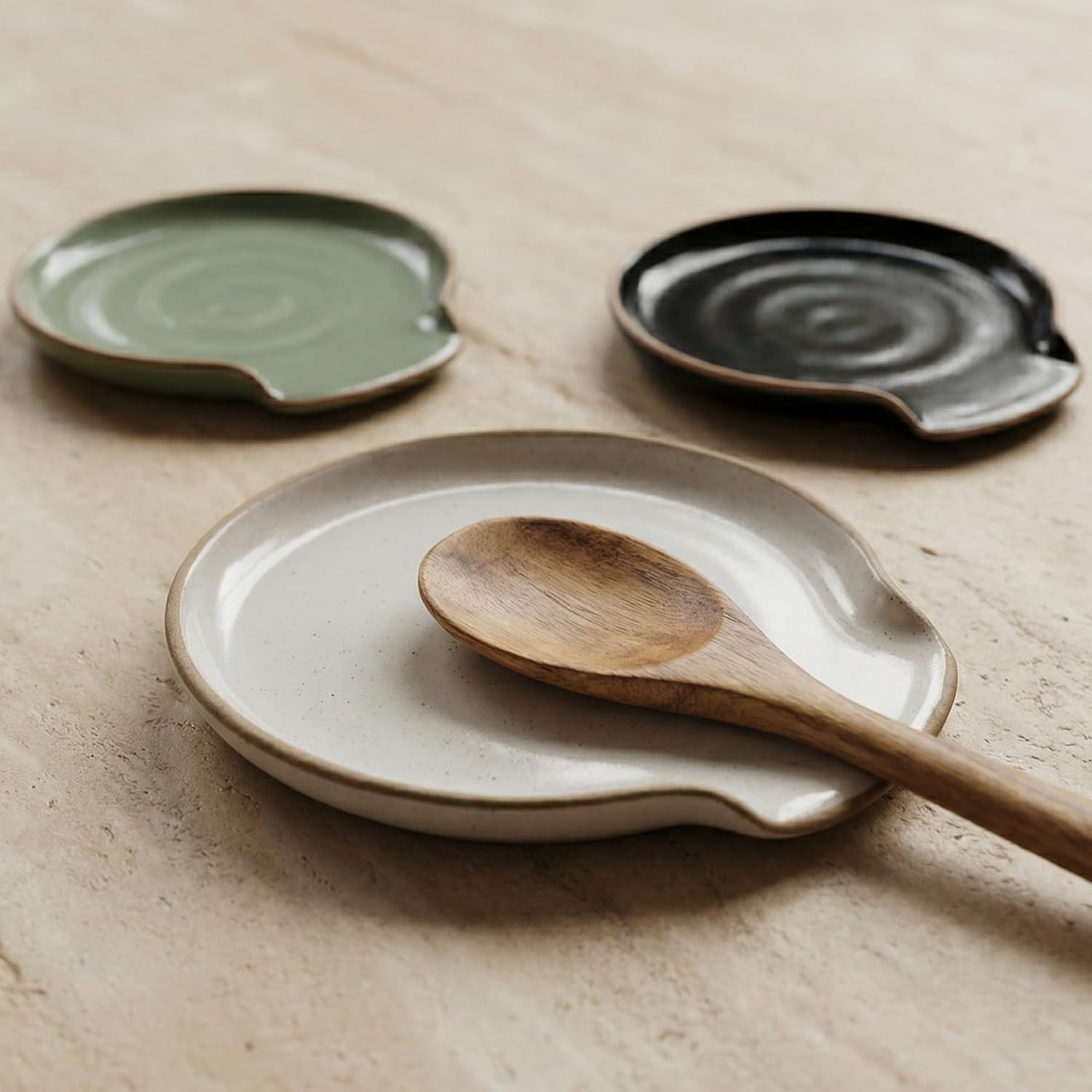 Beautiful Ceramic Spoon Rest for Stove Top – Perfectly Sized Spoon Holder for Your Kitchen Countertop – Easy to Clean and Dishwasher Safe, Perfect Addition to Any Kitchen Counter for Everyday Cooking