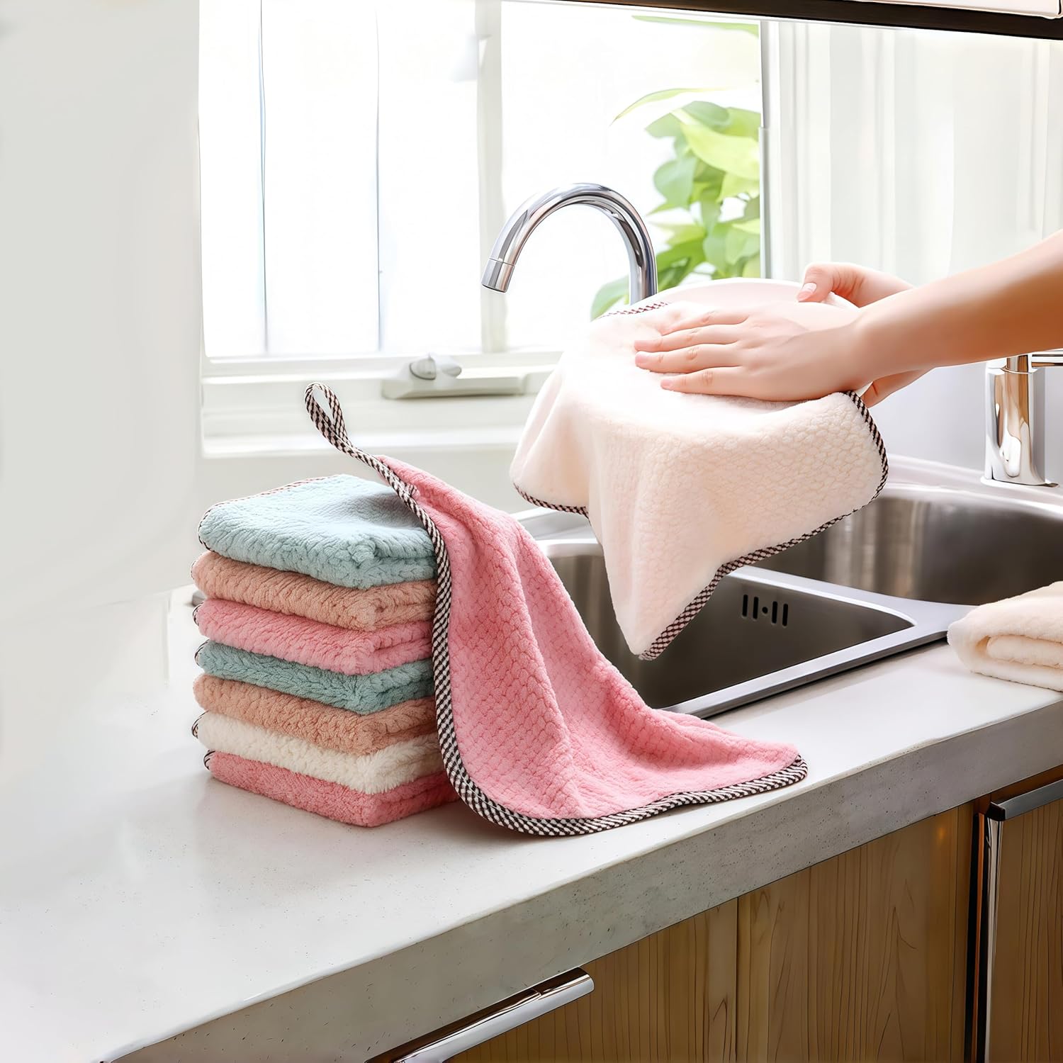 4pcs of Cleaning Cloths Kitchen Towels Microfiber Washcloths Reusable Dishtowels Household Super Absorbent Fast Drying, 10″x10″, 1 Pack of 4pcs (Light Pink)